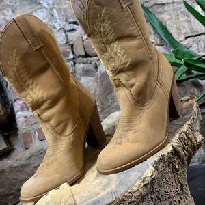 Steve Madden Suede Leather Cowgirl Boot